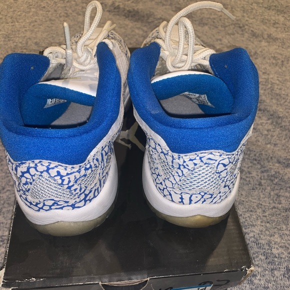 Air Jordan 11 Retro Low tops - Picture 3 of 5